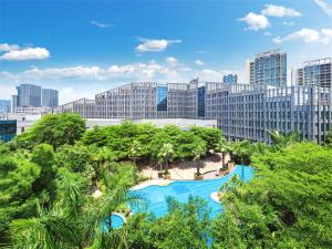 Bazén v ubytování FLIPORT Hotel Xiamen Software Park nebo v jeho okolí