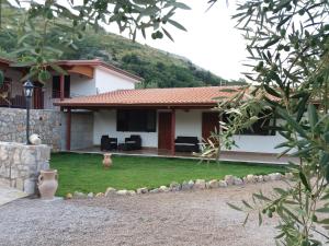 Nespecifikovaný výhled na hory nebo výhled na hory při pohledu z bed and breakfast