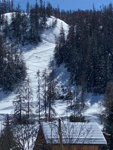 冬天的CHALET LUANE près de VALBERG