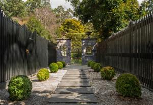 Giardino di A Loft In The Mill Boutique Accommodation