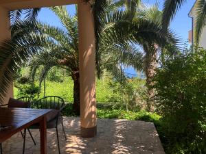 Zahrada ubytování Grand Pool Apartment Ika-Opatija
