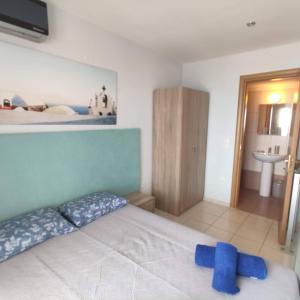 Ảnh trong thư viện ảnh của Calm and peaceful First Line House in front of the sea ở Sozopoli