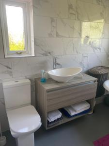 Et badeværelse på Greenacre house near John Lennon airport