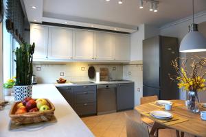 Η κουζίνα ή μικρή κουζίνα στο Spacious House