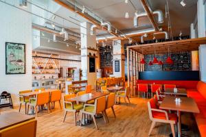Restaurace v ubytování Ibis Styles Dragon Mart Dubai
