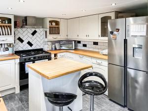 A cozinha ou kitchenette de Mallard Cottage