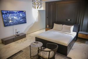 Gallery image of 2 BR Executive Suite in Accra