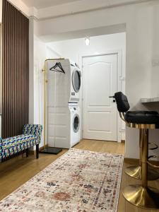 Posezení v ubytování Apartament Teiu’s Ultracentral Baia Mare