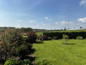 Gallery image of 2 Bed Chalet on working farm in Cullompton