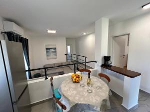 Кухня или мини-кухня в Apartments Branko
