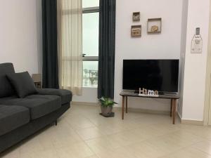 Kép BEACHFRONT VLORA APARTMENT szállásáról Vlorában a galériában Még 8 kép