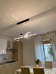 A kitchen or kitchenette at Casa Ammare