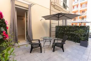 Patio o area all'aperto di Adam Eric