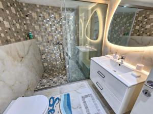 Φωτογραφία από το άλμπουμ του GREY LUXURY HOUSE στον Ύψο