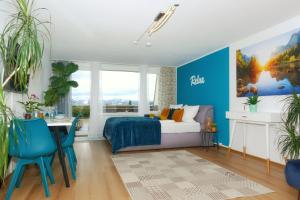 Galeriebild der Unterkunft RELAX - PETROL mit Pool und Sauna in Scheidegg