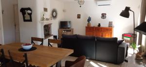 Posedenie v ubytovaní Luberon Maison Avec Piscine
