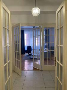 Posedenie v ubytovaní 3 bedroom apartment by the Parliament