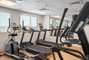Fitness centrum a/nebo fitness zařízení v ubytování Stylish studio at Sports City
