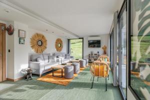 Posezení v ubytování Hotel Ecos del Sella + 37 fotografií