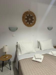 Postel nebo postele na pokoji v ubytování Fedra Apartments Lindos