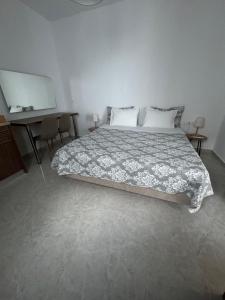 Postel nebo postele na pokoji v ubytování Fedra Apartments Lindos