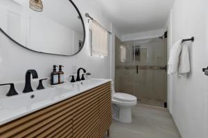 Ένα μπάνιο στο Wind Desert Spirit Pioneertown