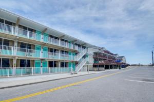 an empty street in front of a building at Surf Inn Suites in Ocean City