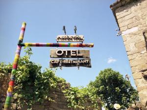 Certifikát, hodnocení, plakát nebo jiný dokument vystavený v ubytování Assosyal Hotel