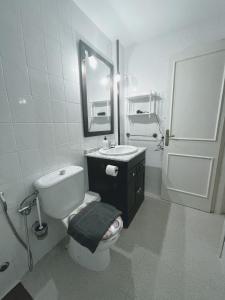 Koupelna v ubytování Semicorchea Corralejo iRent Fuerteventura