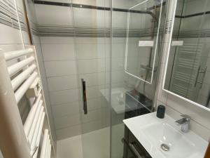 Fotografia z galérie ubytovania Appartement cosy proche du centre, résidence calme avec parking et balcon ensoleillé à Châtel - FR-1-693-46 v destinácii Châtel + 8 fotografií