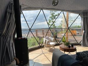 Χώρος καθιστικού στο Glamping u oveček