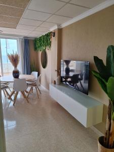 Et tv og/eller underholdning på Balcón del mar