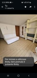1 dormitorio con 2 literas en una habitación en Villa roxana, en Tívoli