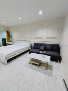 Fotografie z fotogalerie ubytování Vacation pool condo v destinaci Ban Rangeng + 8 fotografií