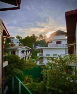 Το κτήριο όπου στεγάζεται  το διαμέρισμα