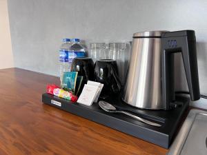 Příslušenství pro přípravu čaje a kávy v ubytování 88th Nuwara Eliya