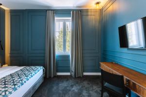 Postel nebo postele na pokoji v ubytování Hotel Twenties Tbilisi - Stay & Dine + 37 fotografií