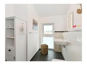 Billede fra billedgalleriet på Anchorage at Boddenmarkt i Glowe + 10 billeder