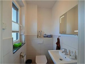 Ένα μπάνιο στο Lotsenhaus Comfortable holiday residence +16 φωτογραφίες