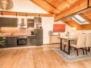 Η κουζίνα ή μικρή κουζίνα στο Holiday apartment Kirchberger