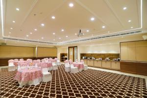Zona de afaceri și/sau sala de conferințe de la Hotel Dolphin International