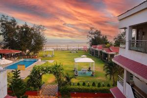 Bassein majutusasutuses SEA STAR SPA RESORT on BEACH või selle lähedal