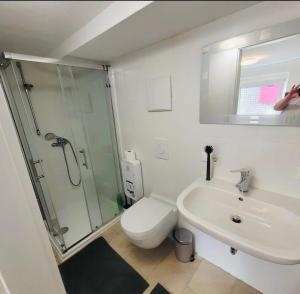 Ванна кімната в Monteurunterkunft für 8 Personen nähe Ulm