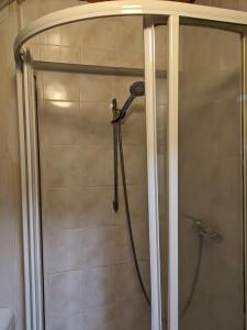 Kylpyhuone majoituspaikassa Kuscheliges Mini-Vintage-Zimmer