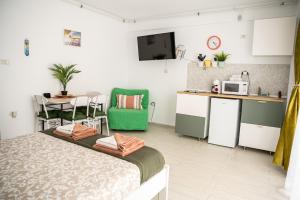 Nhà bếp/bếp nhỏ tại Yaio apartments