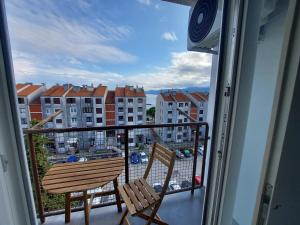 River 67 - Apartment in Rijeka 발코니 또는 테라스