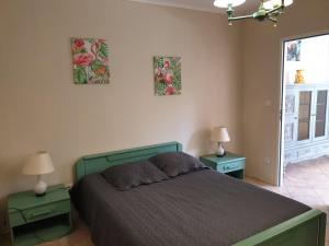 Gallery image of LES CONILS - Gites et Chambres d'hotes in Saint-Pierre-de-Vassols +42 photos