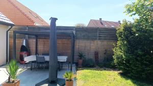 Un jardín fuera de maison cosy des 3 etangs 9 fotos más