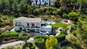 Πισίνα στο ή κοντά στο Trés belle suite prés mer et golf avec piscine