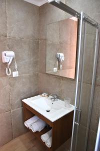 Kupatilo u objektu Boutique Hotel Tilos Mare